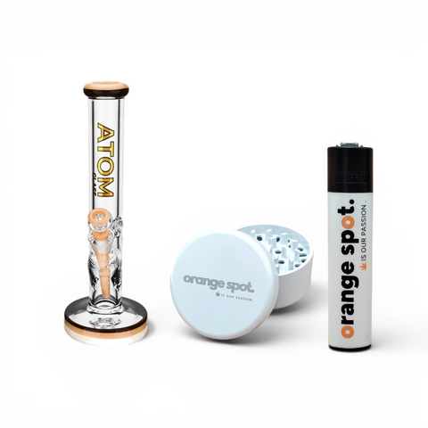 Atom Bong Bundle mit 3-lagigem Keramik Grinder sowie Clipper x Orange Spot Limited Logo Edition