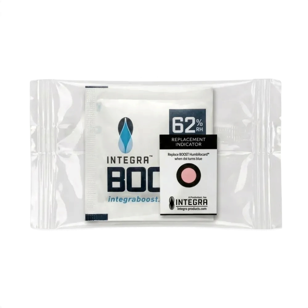 Integra Boost 62 % Feuchtigkeitspack 8 g in der Folienverpackung
