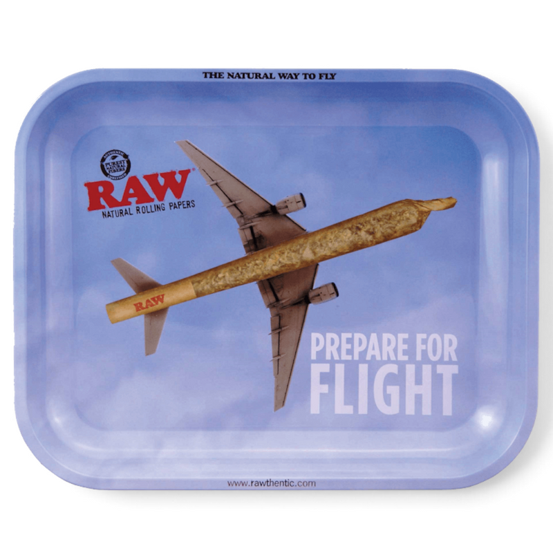 RAW Flying Rolling Tray aus Metall von oben, Flugzeugmotiv mit Schriftzug Prepare for Flight